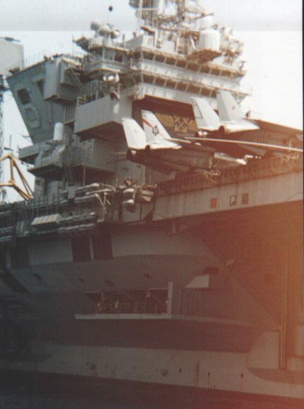 united_states_navy_aircraftcarrier_cv67_picture