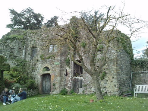 usk castle south wales